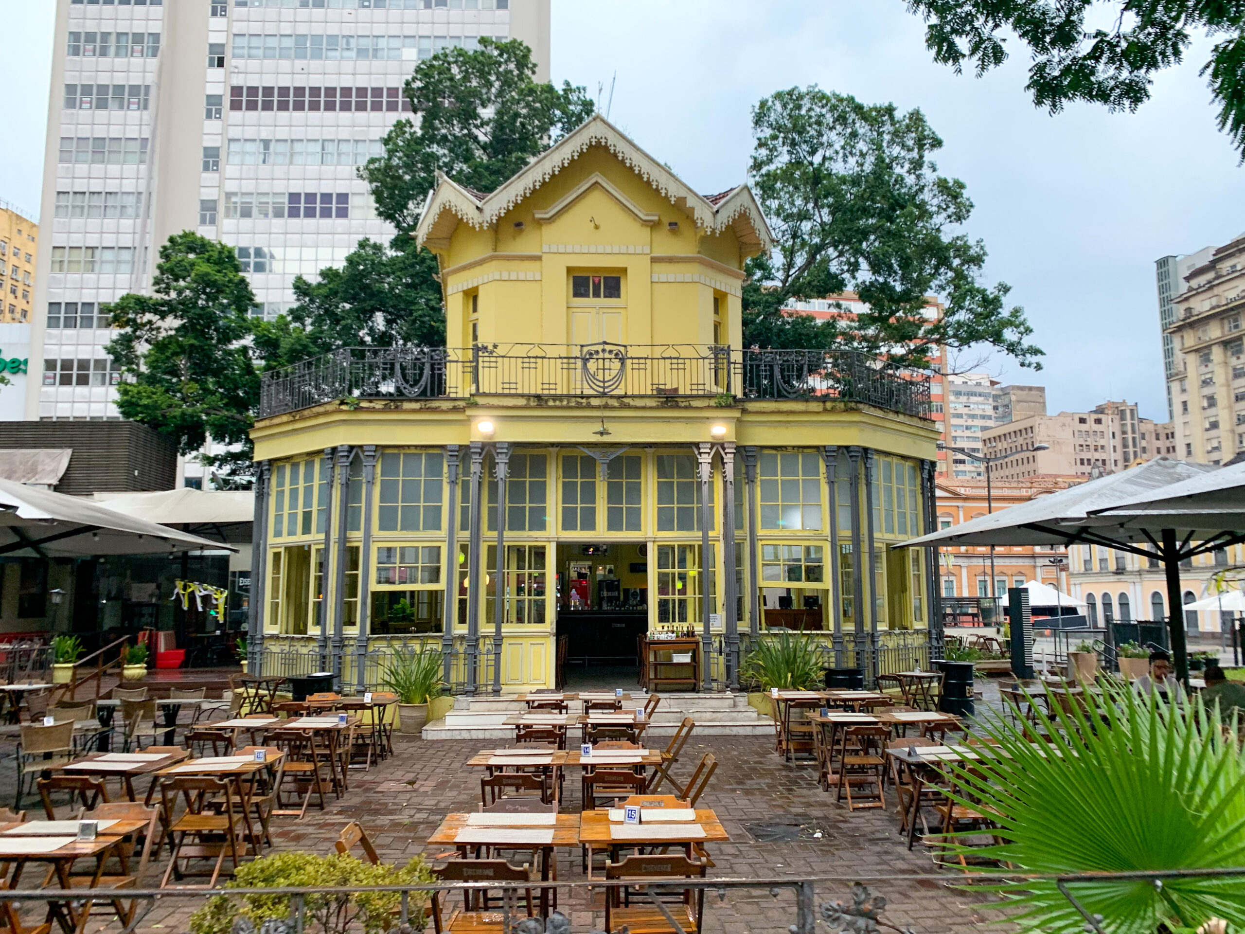 Chalé Da Praça Xv Bar E Restaurante No Centro De Porto Alegre Viajante Sem Fim 